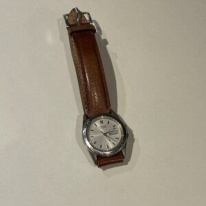 Citizen Quartz Women's Watch Calendar Silver Tone 26MM White Dial French Dates